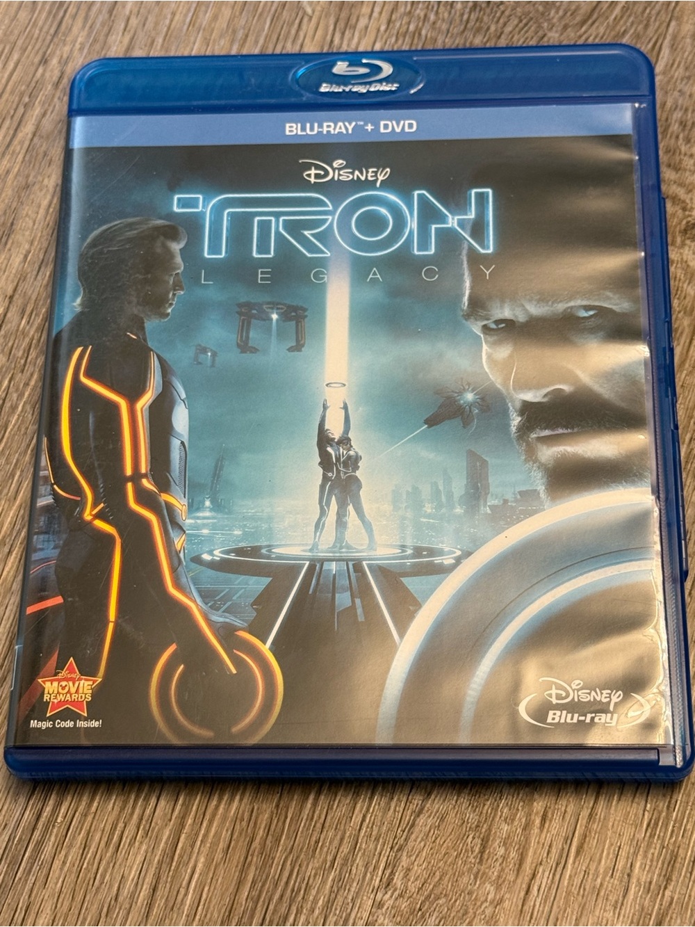 Disney TRON: Legacy Blu-ray + DVD